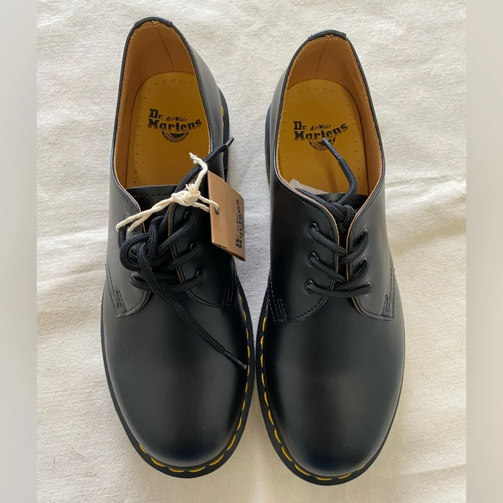 NIB Dr. Martens 1461 Unisex Black Leather Oxfords Yellow Stitching Standard Fit - Picture 2 of 10